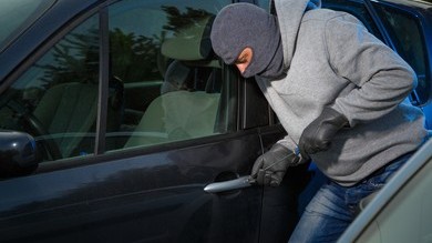 image-1644065684_robber-breaking-into-car-parking-260nw-303653936